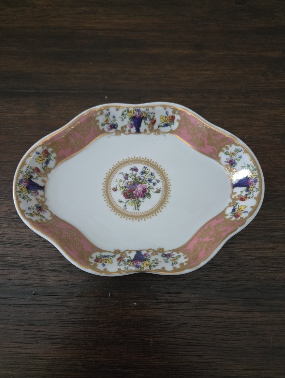 Andrea by Sadek Sevres Collection Oval Scalloped Porcelain Trinket Dish